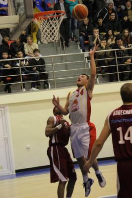 БК «Рязань» проиграл дома «Красным крыльям»